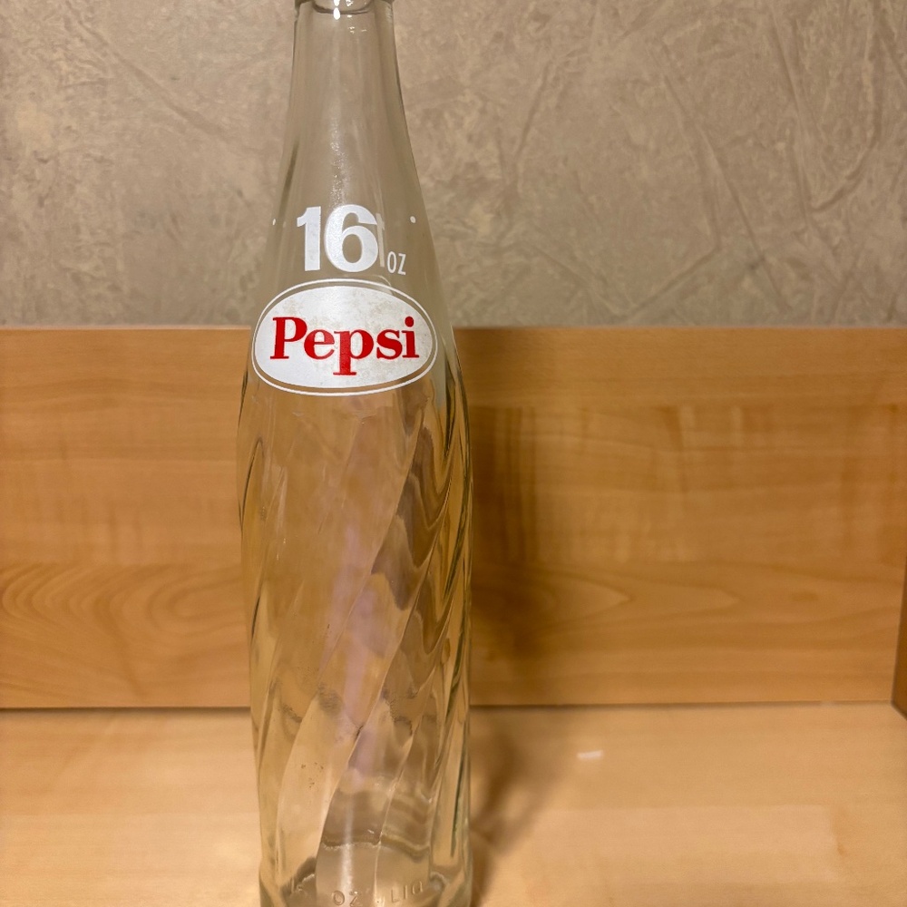 Pepsi Cola 16 oz. Twist Glass Bottle